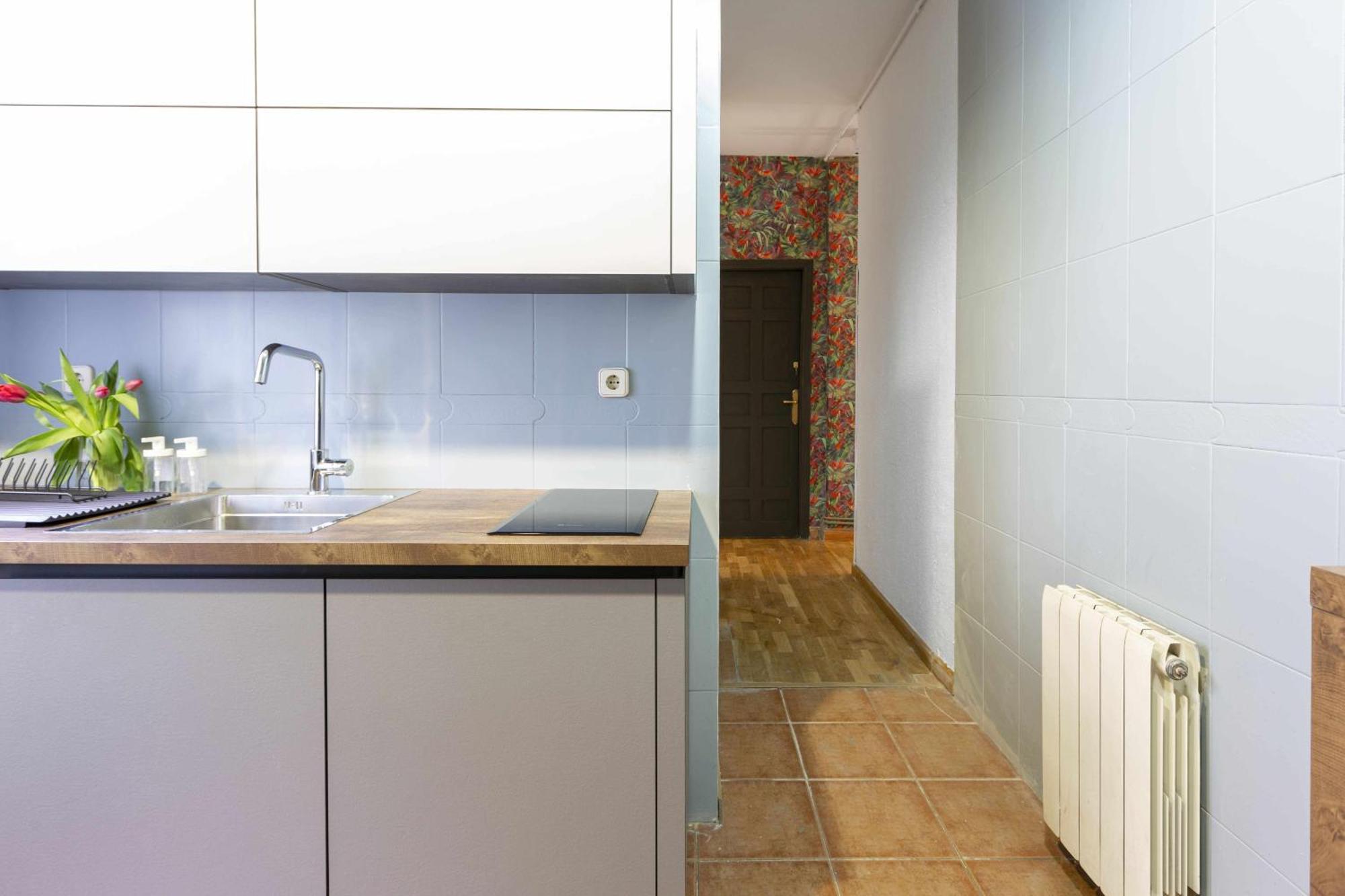 Sol Y Tirso Rooms Madrid Exterior photo