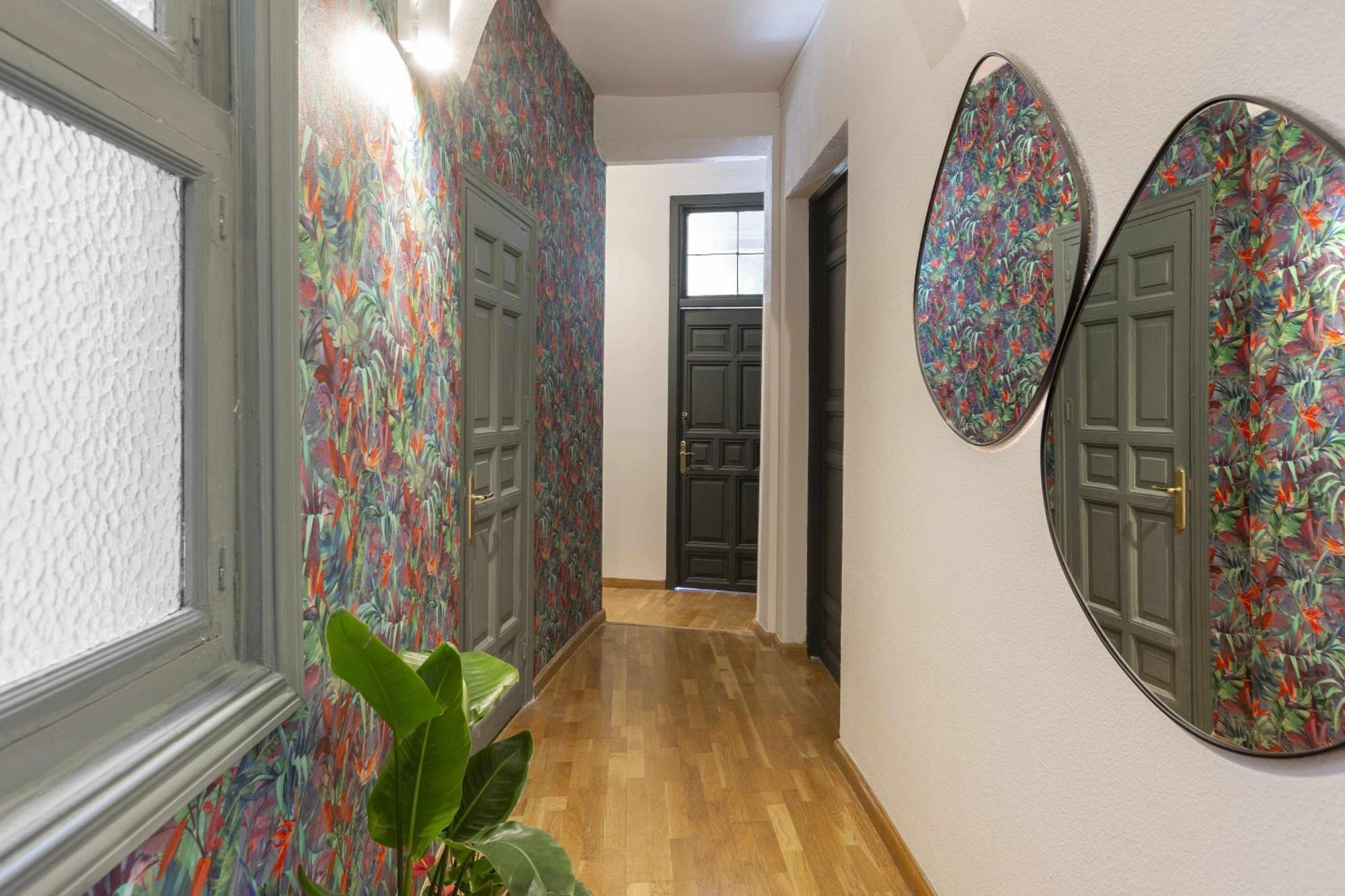 Sol Y Tirso Rooms Madrid Exterior photo