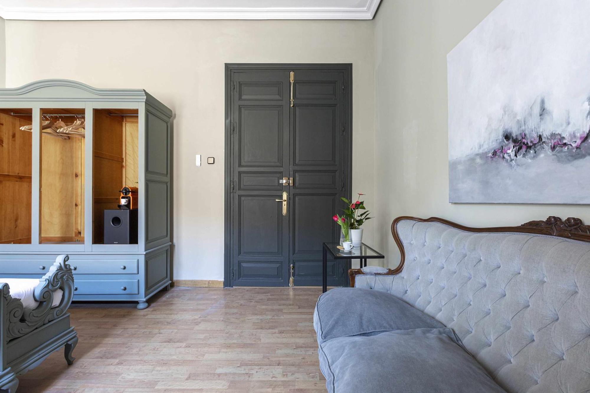 Sol Y Tirso Rooms Madrid Exterior photo