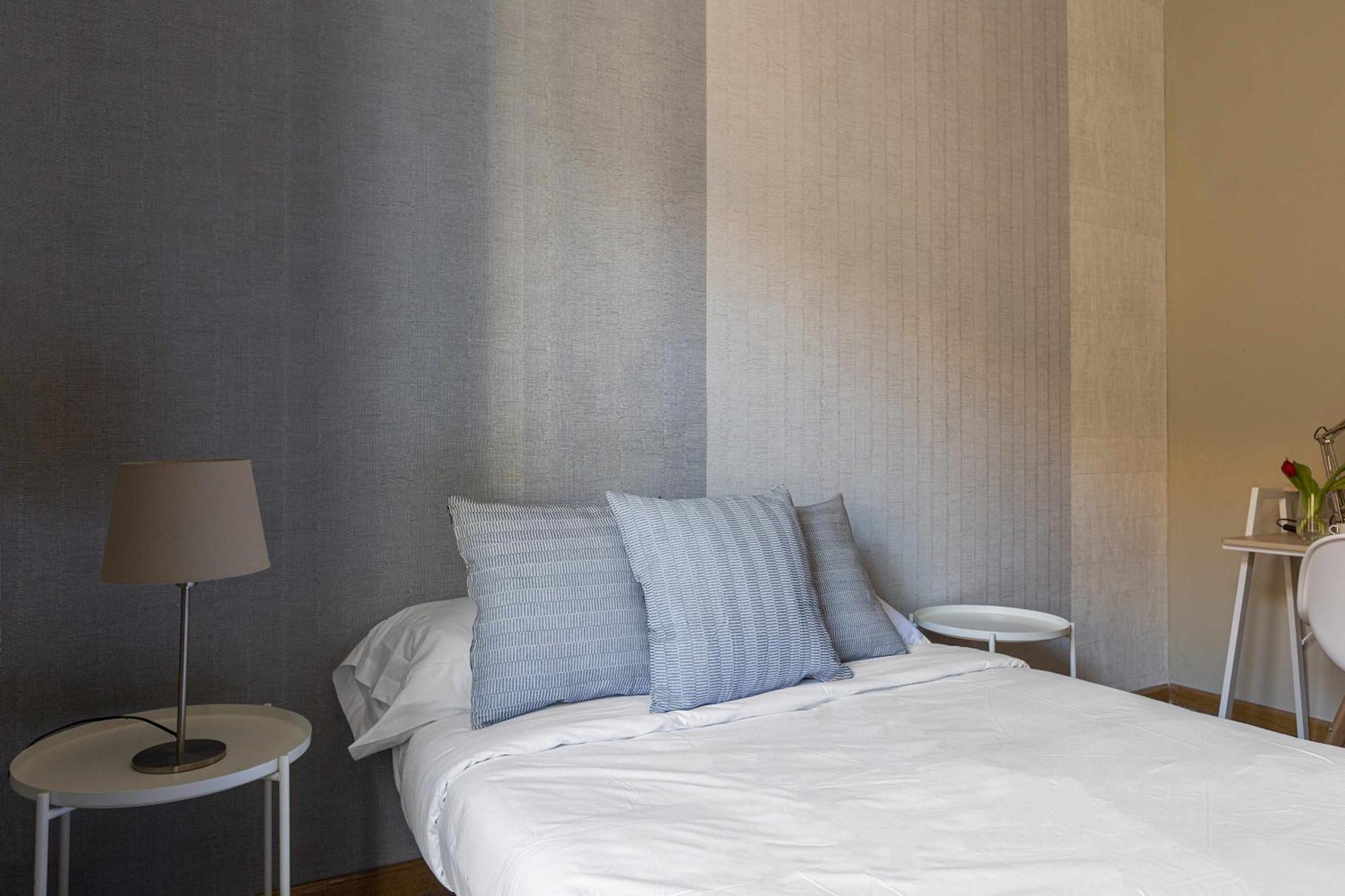 Sol Y Tirso Rooms Madrid Exterior photo